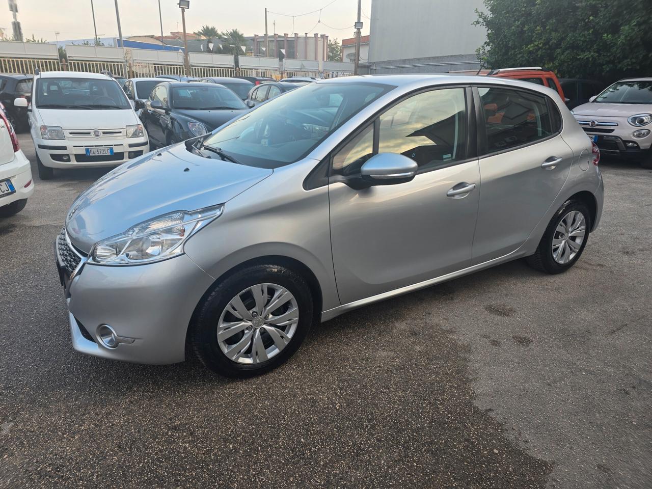 Peugeot 208 1.2 VTi 82 CV 5 porte Active