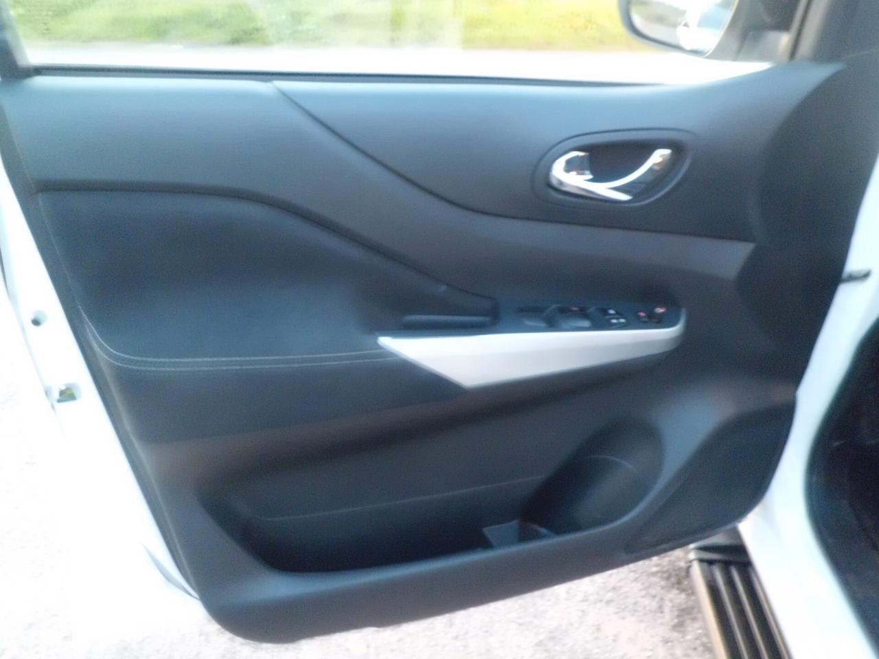 Nissan Navara 2.3 dCi 4WD Double Cab Telaio Visia