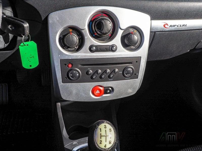 Renault Clio 1.2 16V TCE 100CV 3 p. Rip Curl