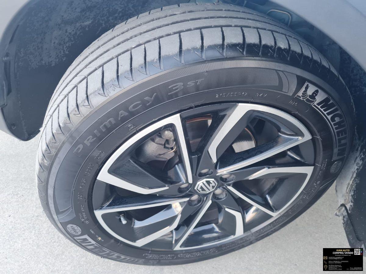 MG ZS Luxury Benzina-74.000 Km-Anno 2022