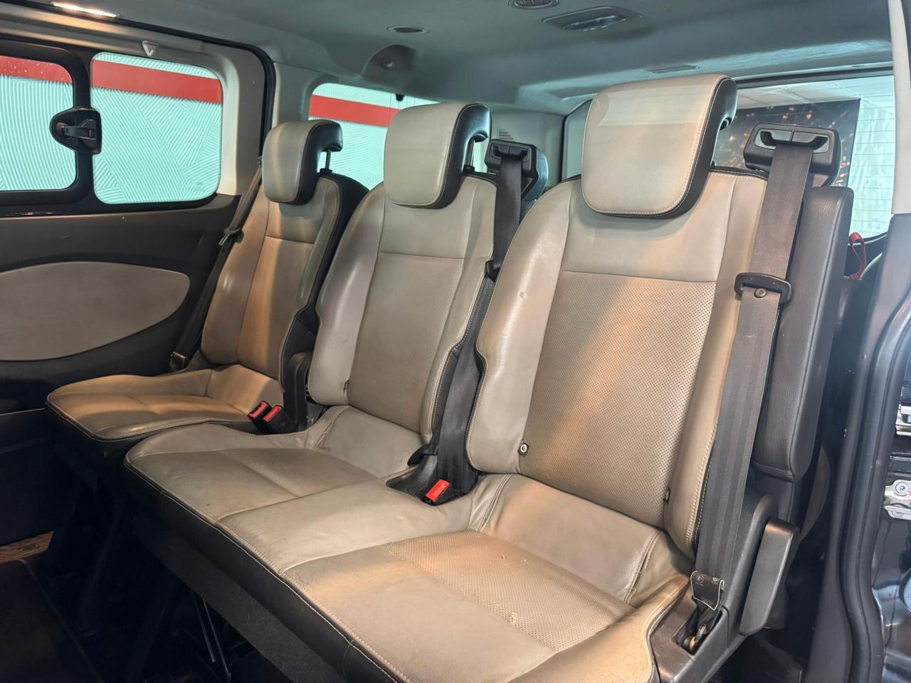 Ford Tourneo Custom 310 2.0 TDCi 170CV PC Titanium