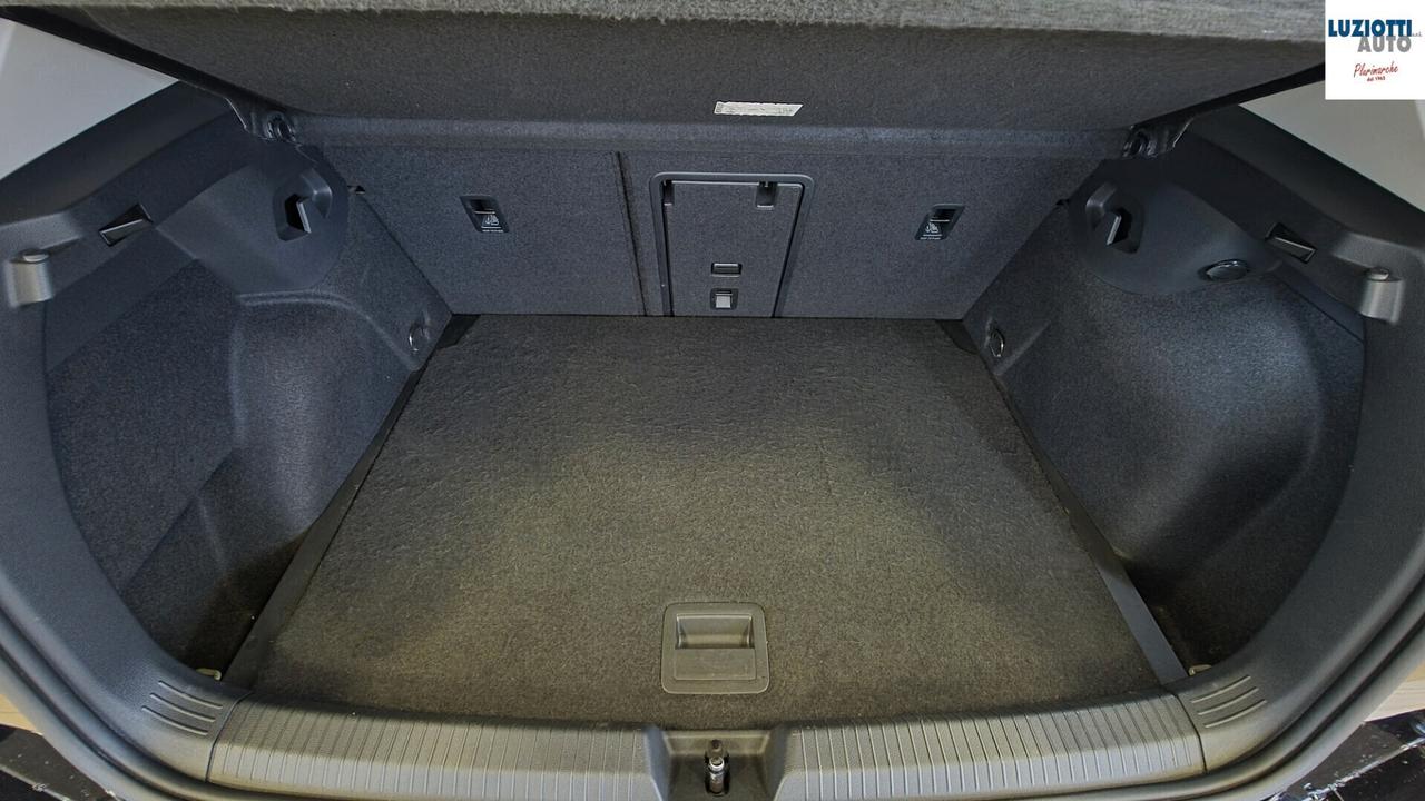 Volkswagen Golf 8 1.0 TSI 110CV LIFE