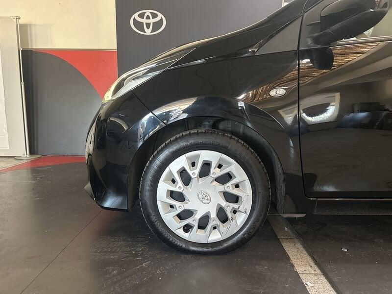 Toyota Aygo Connect 1.0 VVT-i 72 CV 5 porte x-play