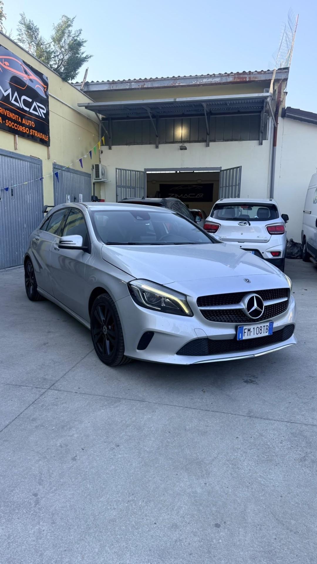 Mercedes-benz A 180 d Automatic Premium