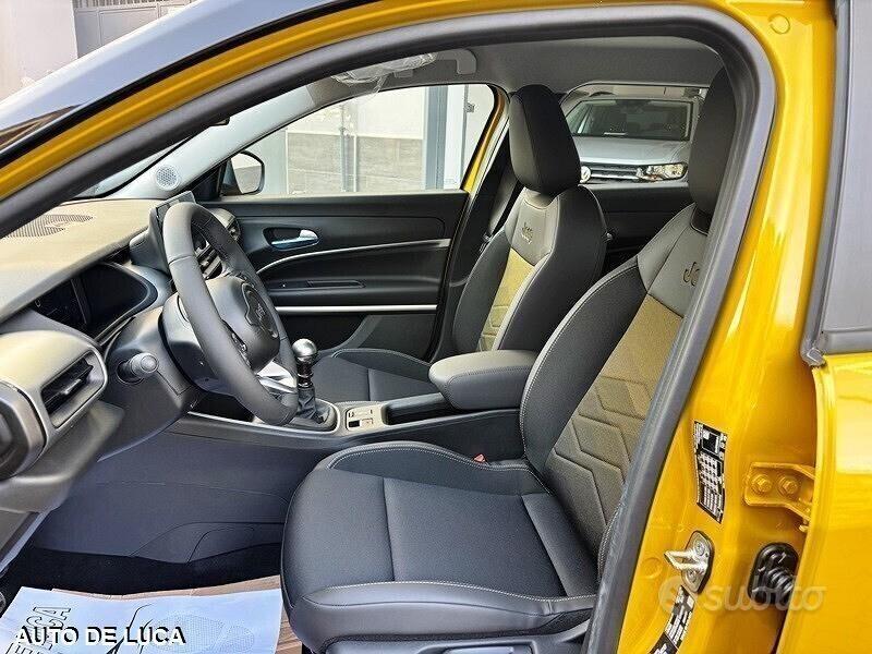 Jeep avenger 1.2 turbo altitude italiana km0 nuova