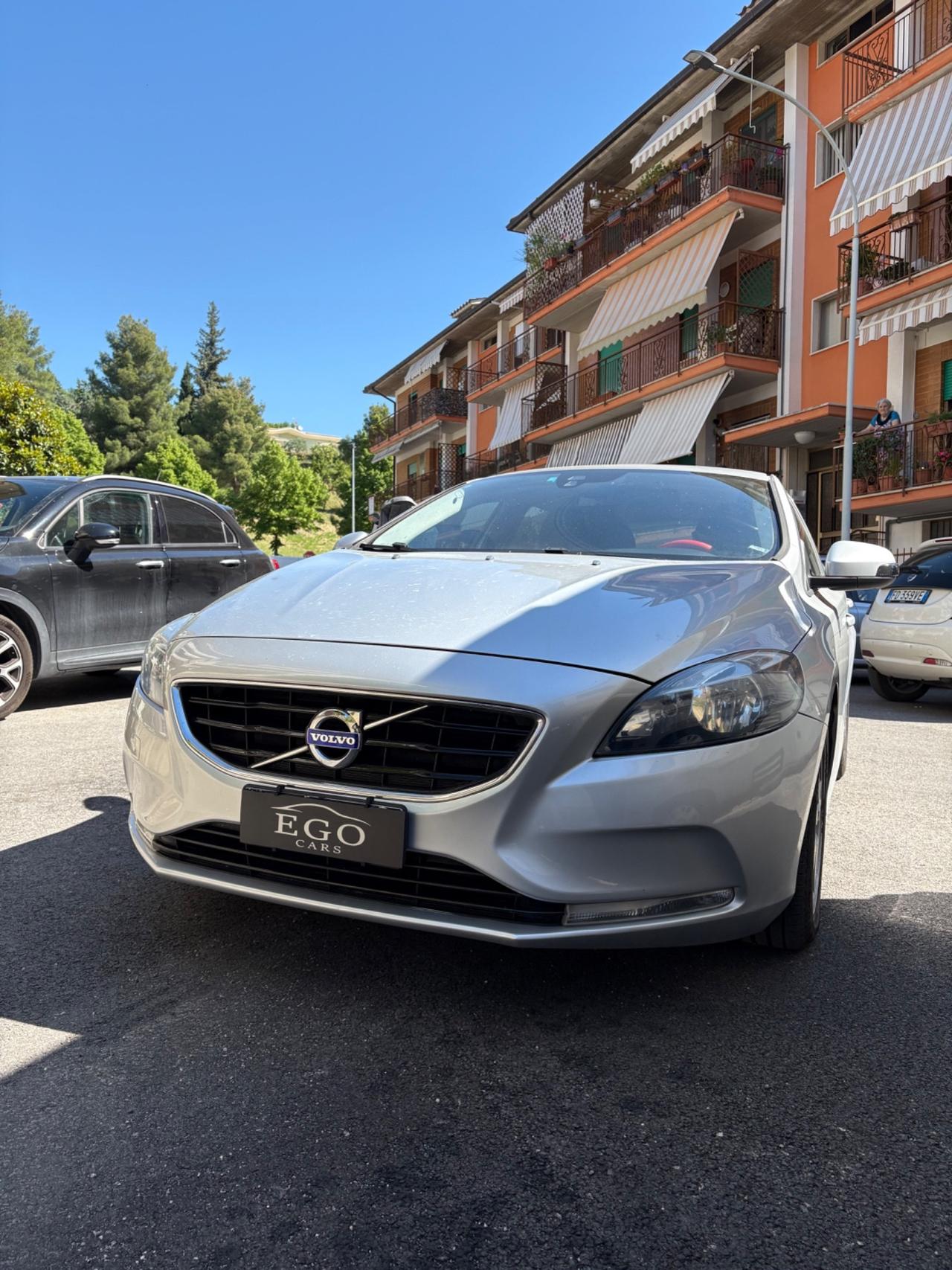Volvo V40 D2 1.6 Summum