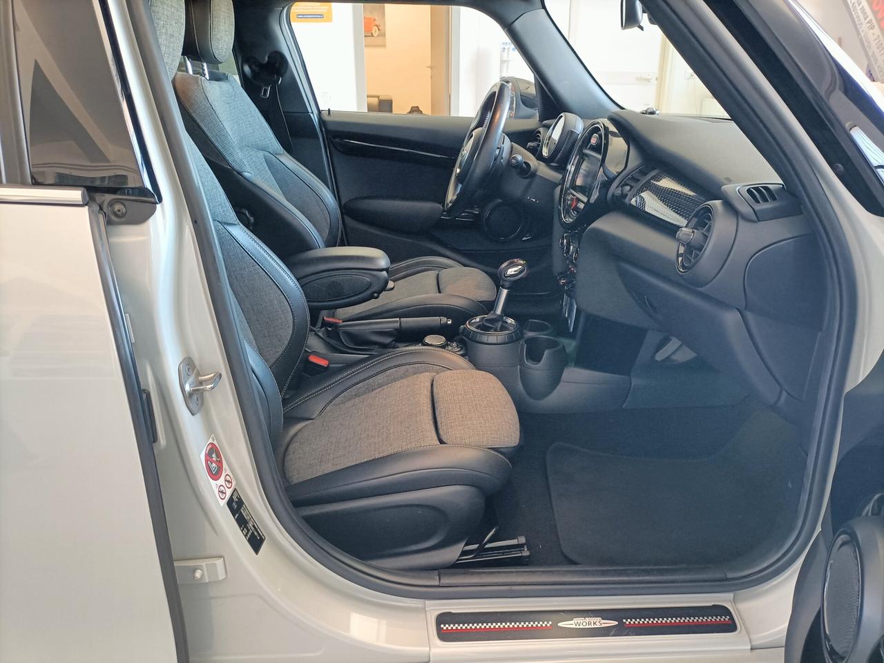 Mini Mini 2.0 Cooper SD Hype Auto 5 porte 01/2017