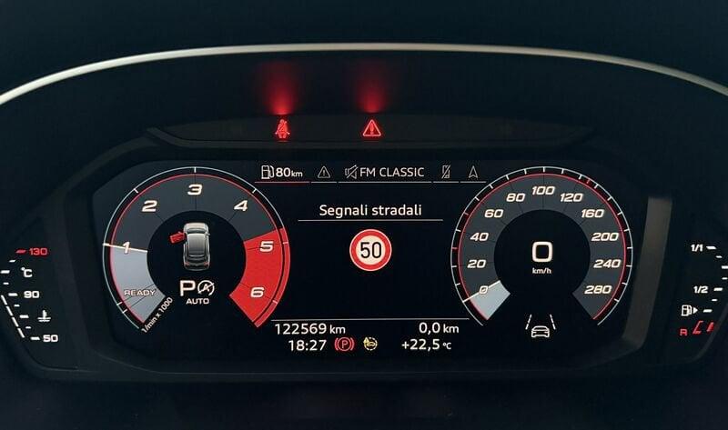 Audi Q3 SPB S line interno ed esterno 2.0 TDI 150CV S-Tronic quattro 35
