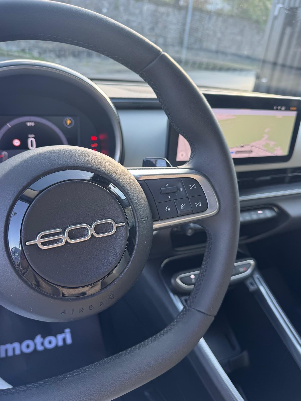 Fiat 600 Hybrid 100 CV DCT MHEV La Prima