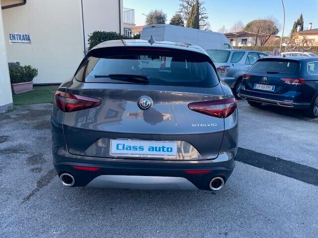 Alfa Romeo Stelvio 2.2 Turbodiesel 160 CV AT8 RWD Business