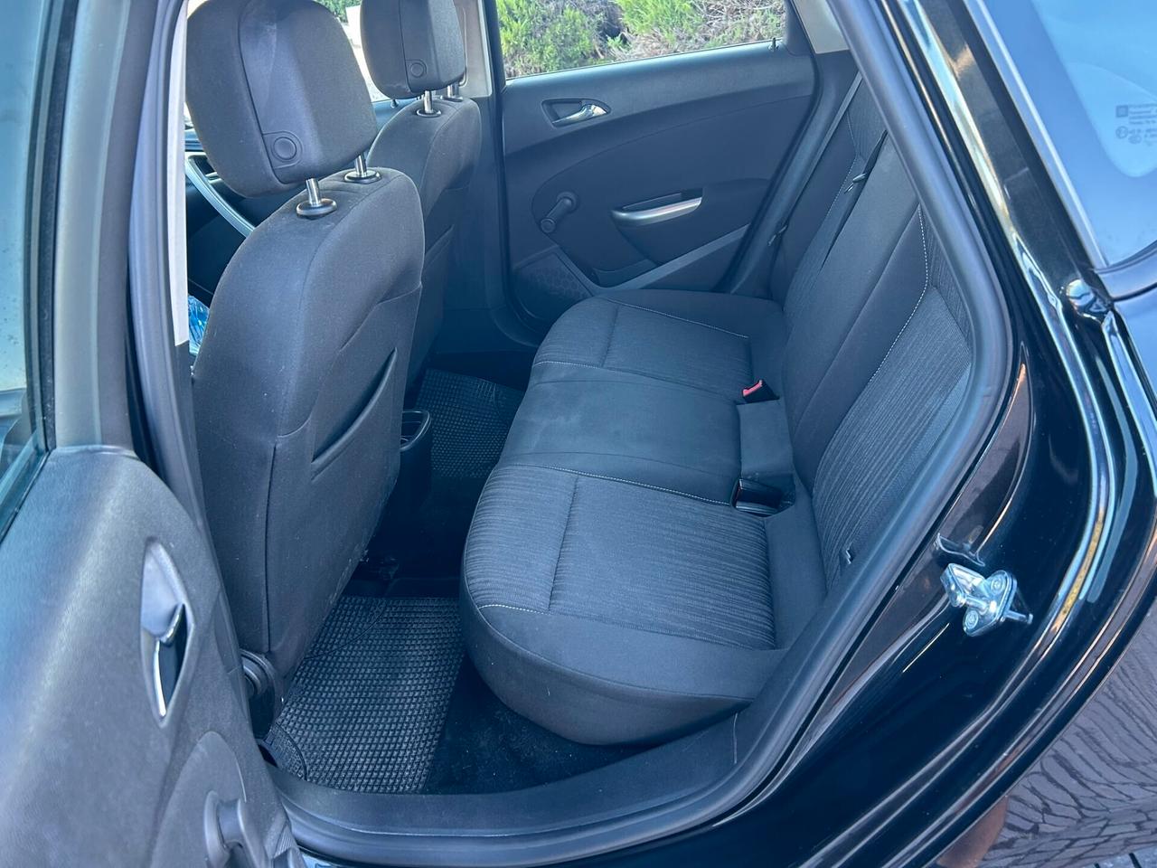 Opel Astra 1.3 CDTI 95CV Sports
