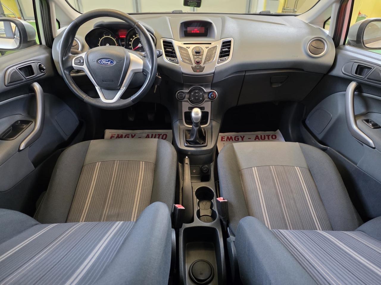 Ford Fiesta 1.2 60CV 5 p. 141000km.