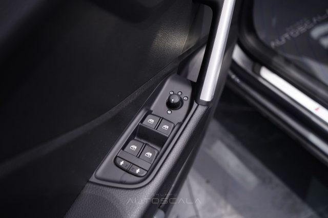 AUDI Q2 30 TFSI S Tronic S Line Edition