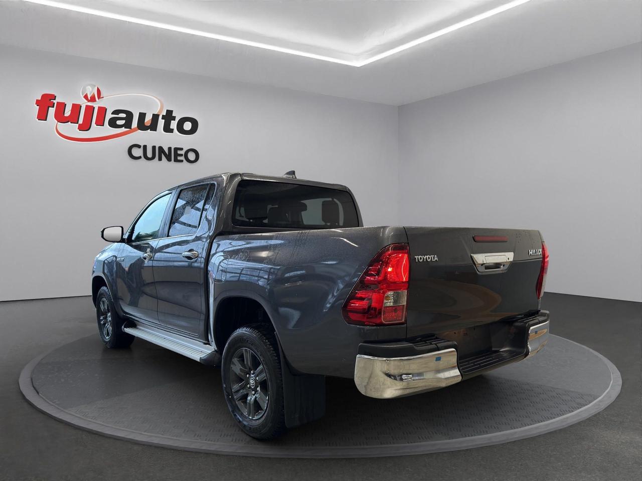 Toyota Hilux Double Cab Lounge 2.4D 150 CV 6