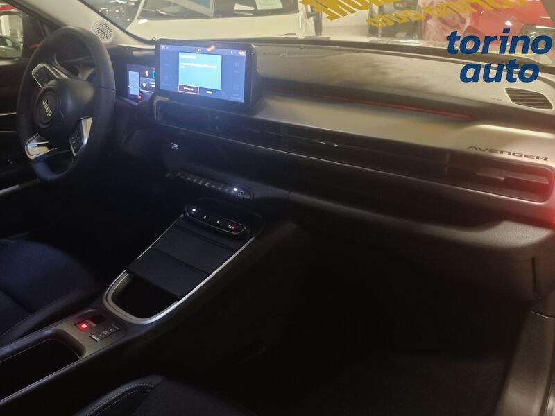 Jeep Avenger e-Hybrid 1.2 MHEV e-Hybrid Turbo Summit