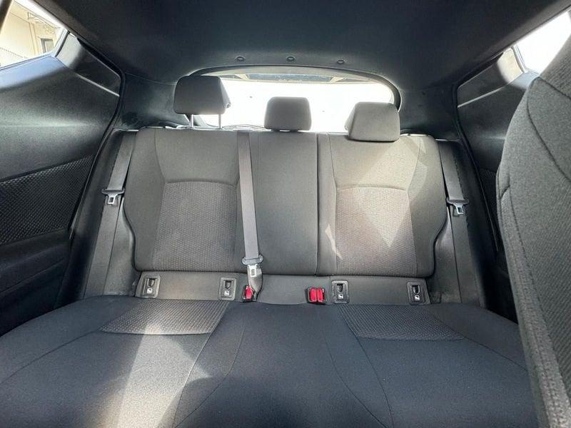 Toyota C-HR 1.2T (116CV) MT Active