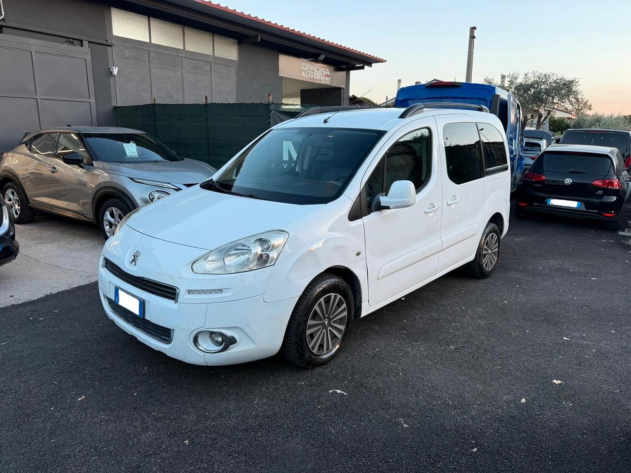 Peugeot Partner 1.6 HDi - Finanziabile - Tutto incluso