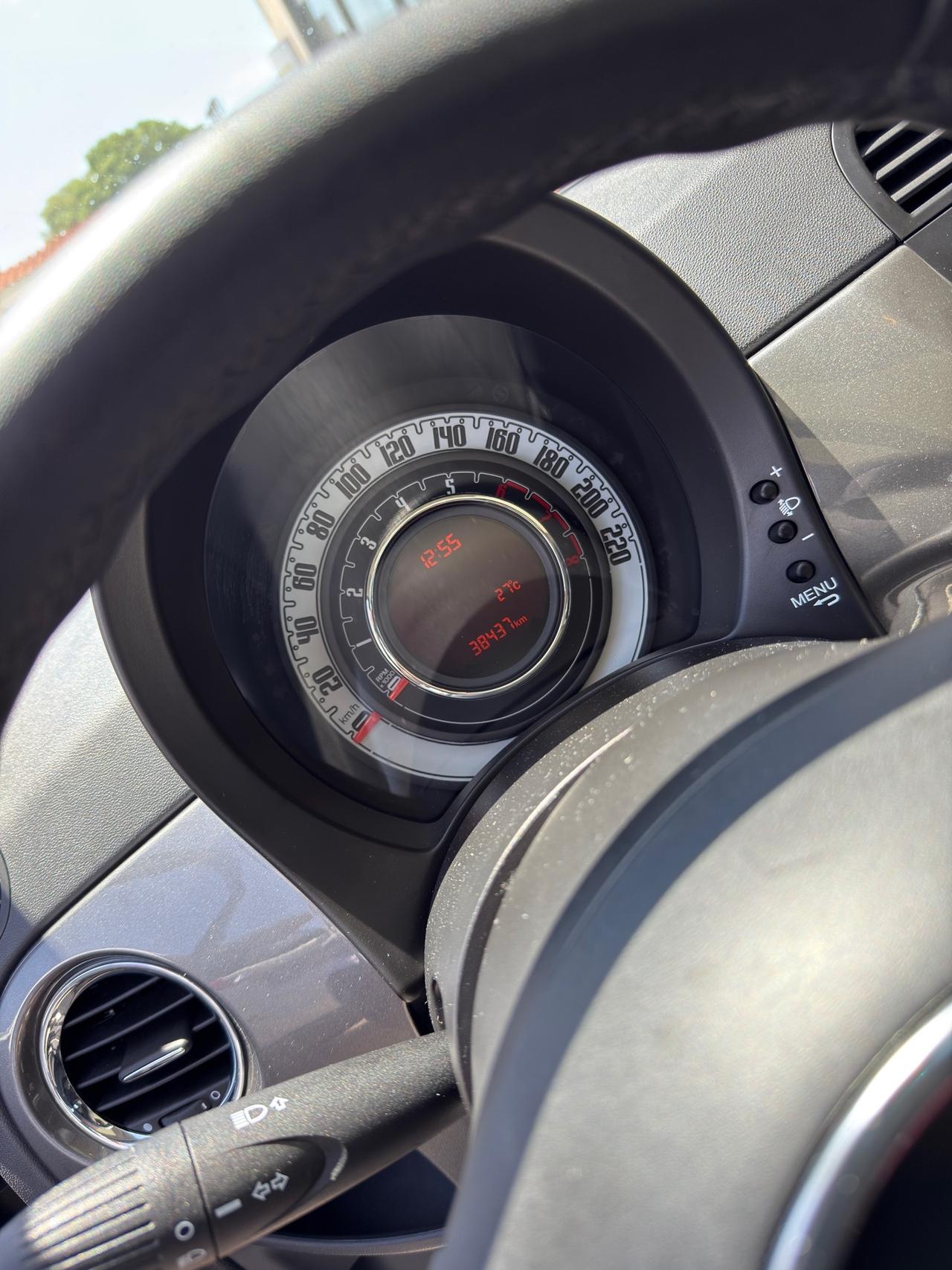 Fiat 500 1.2 Lounge my14" 38000km