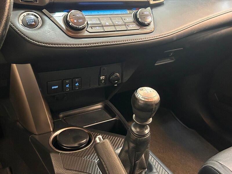Toyota RAV4 2.0 D-4D 4WD Lounge
