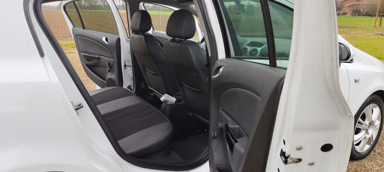 Opel Corsa 1.2 85CV 5 porte GPL-TECH Edition