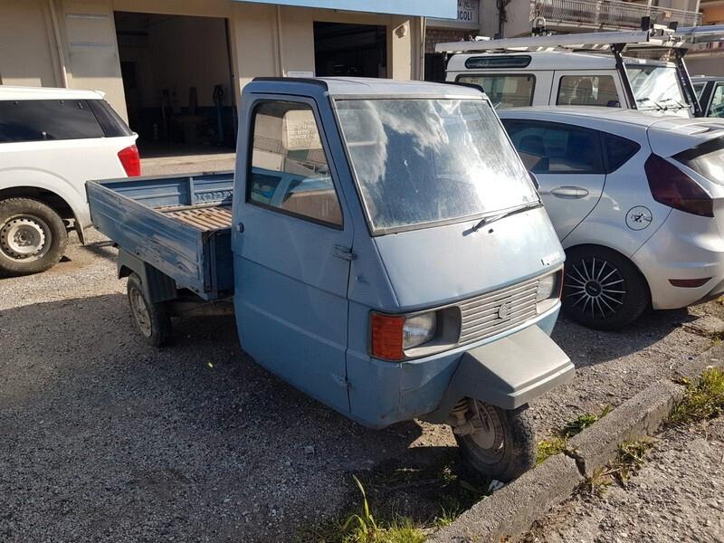 Piaggio Ape TM P703