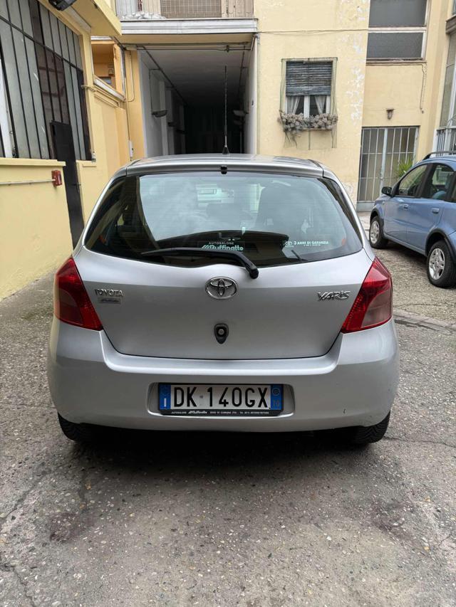 TOYOTA Yaris 1.4 D-4D 5 porte Sol