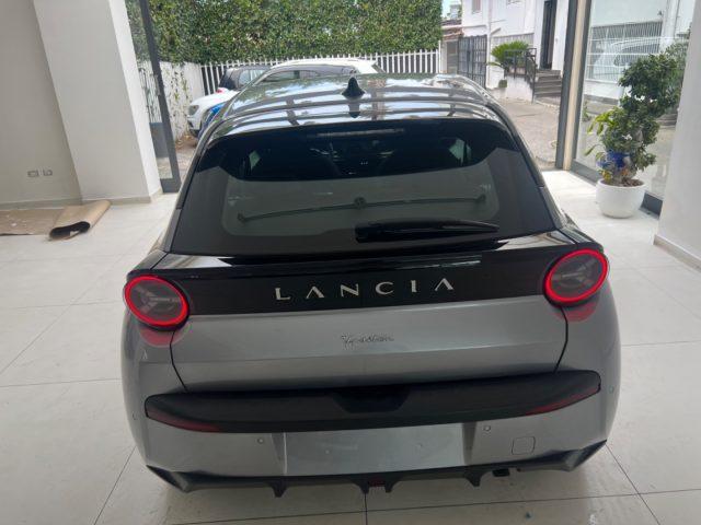 LANCIA Ypsilon Hybrid e-DCT tua da ?229,00 mensili