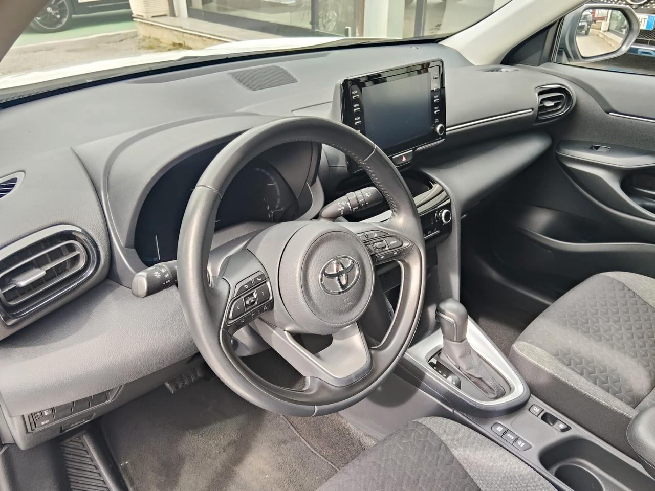 Toyota Yaris Cross 1.5 Hybrid E-CVT Business