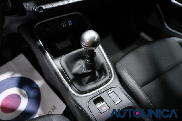 JEEP Avenger 1.2 TURBO 100 CV LONGITUDE FARI LED NEOPATENTATI