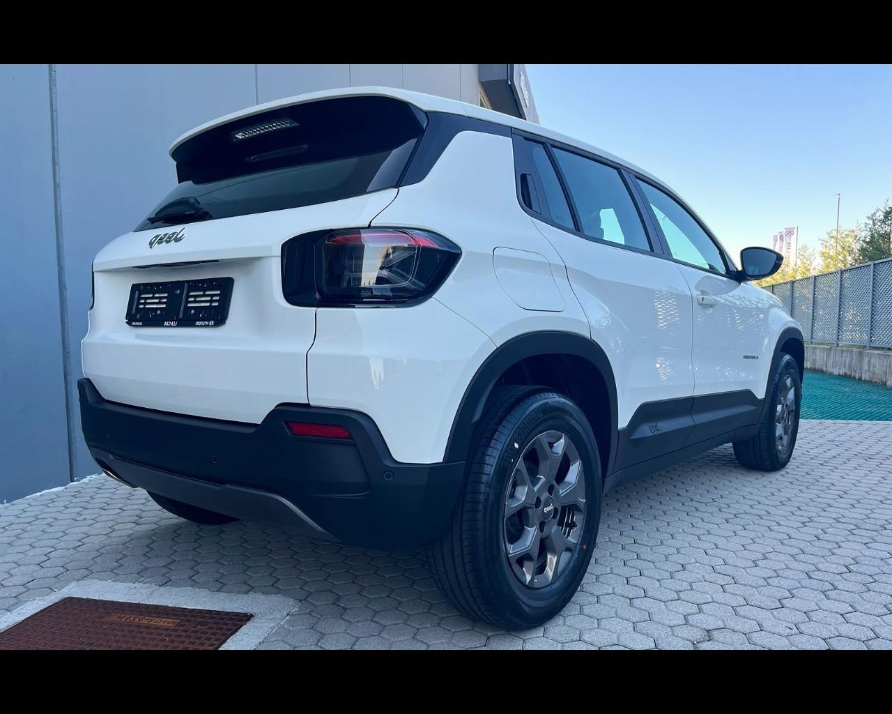 Jeep Avenger 1.2 turbo e-hybrid mhev Longitude fwd 110cv edct6