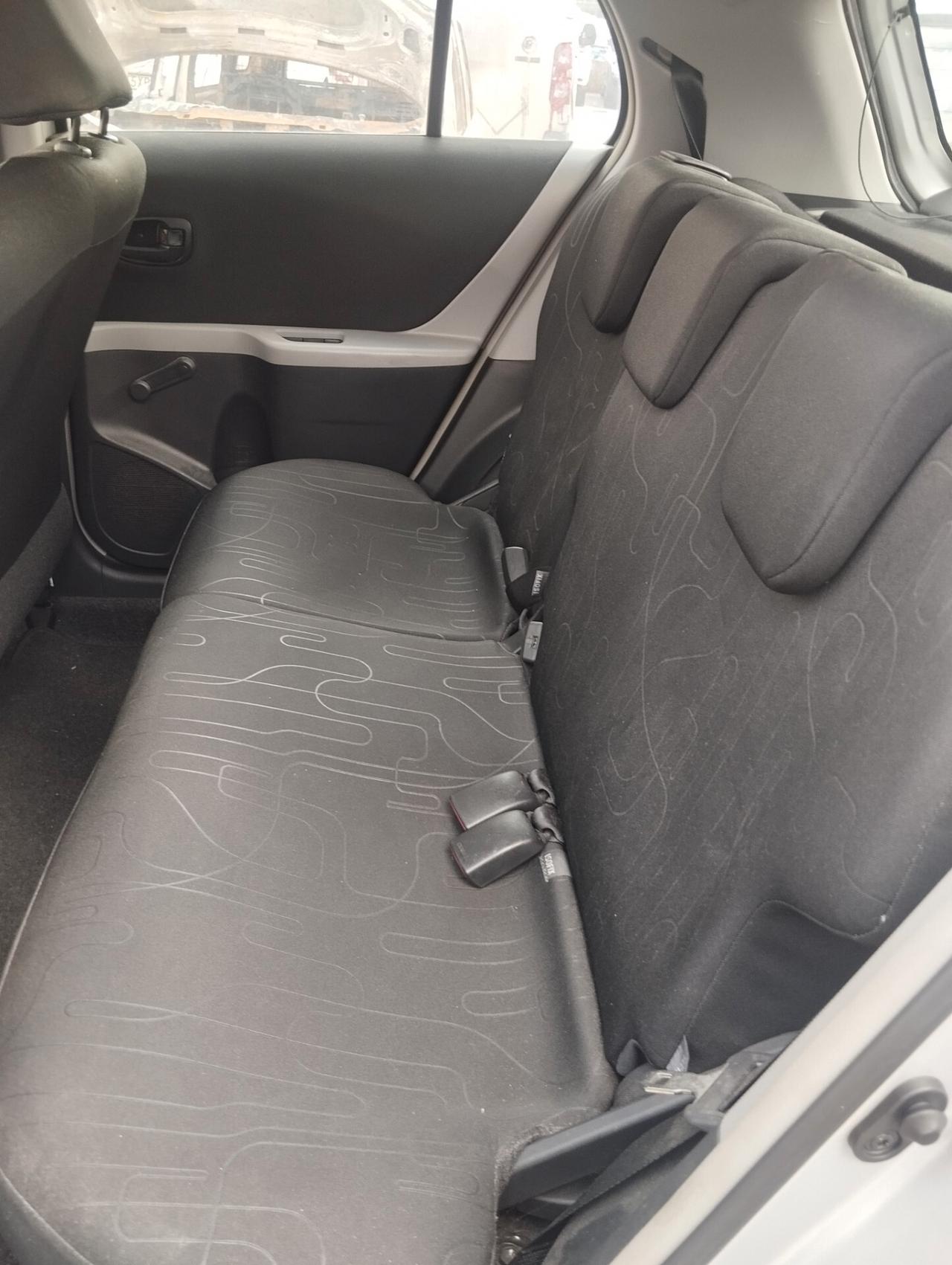 Toyota Yaris 1.0 5 porte Sol
