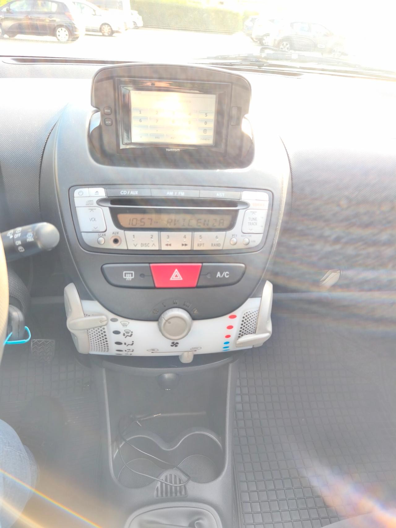 Toyota Aygo 1.0 NEOPATENTATI GARANZIA 12/24M