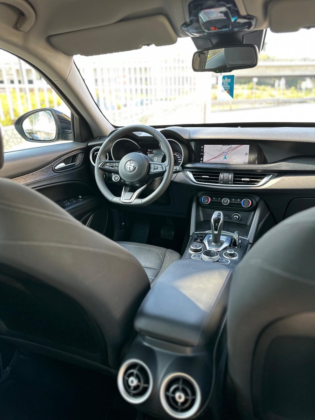 Alfa Romeo Stelvio 2.2 Turbodiesel 190 CV AT8 RWD Executive