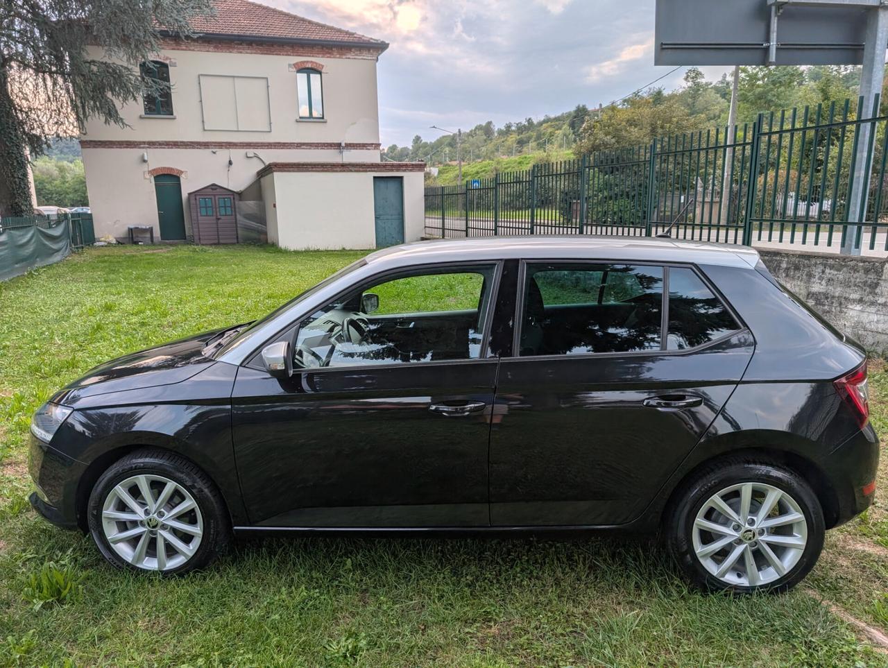 Skoda Fabia 1.0 MPI 60 CV Twin Color Argento UNICO PROPRIETARIO