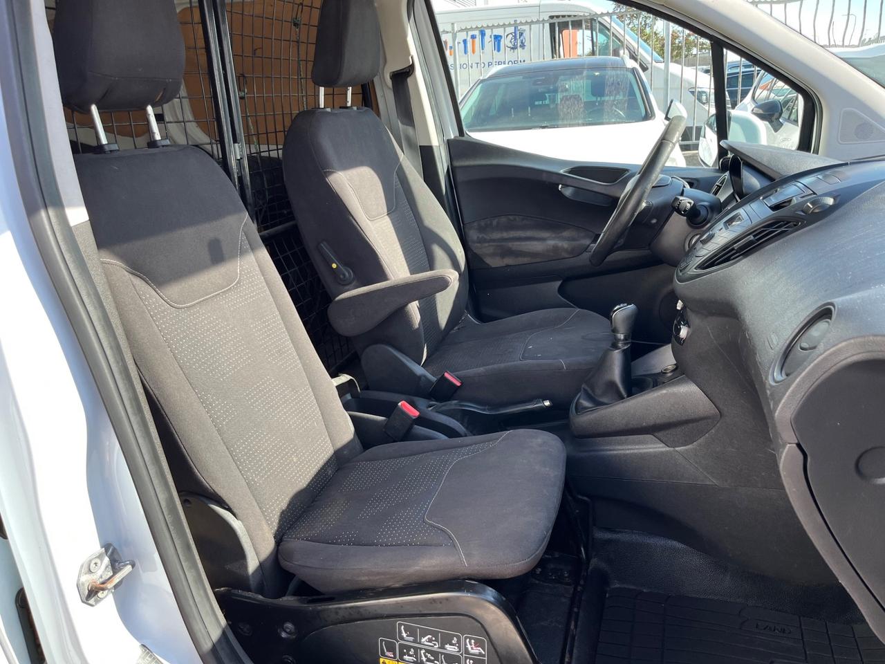 Ford Transit Courier 1.5 TDCi 75CV IVA INCLUSA