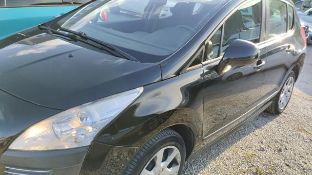 PEUGEOT 3008 1.6 HDi 110CV cambio robotizzato Tecno