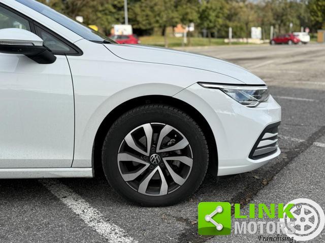 VOLKSWAGEN Golf 8 ACTIVE