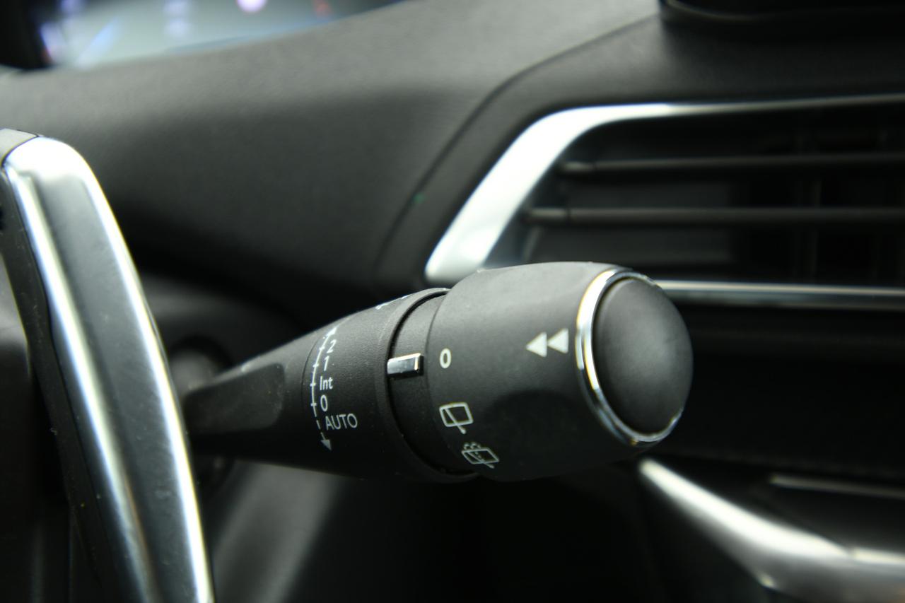 PEUGEOT 5008 1.5 bluehdi Allure s&s 130cv CAMERA+APP CONNECT