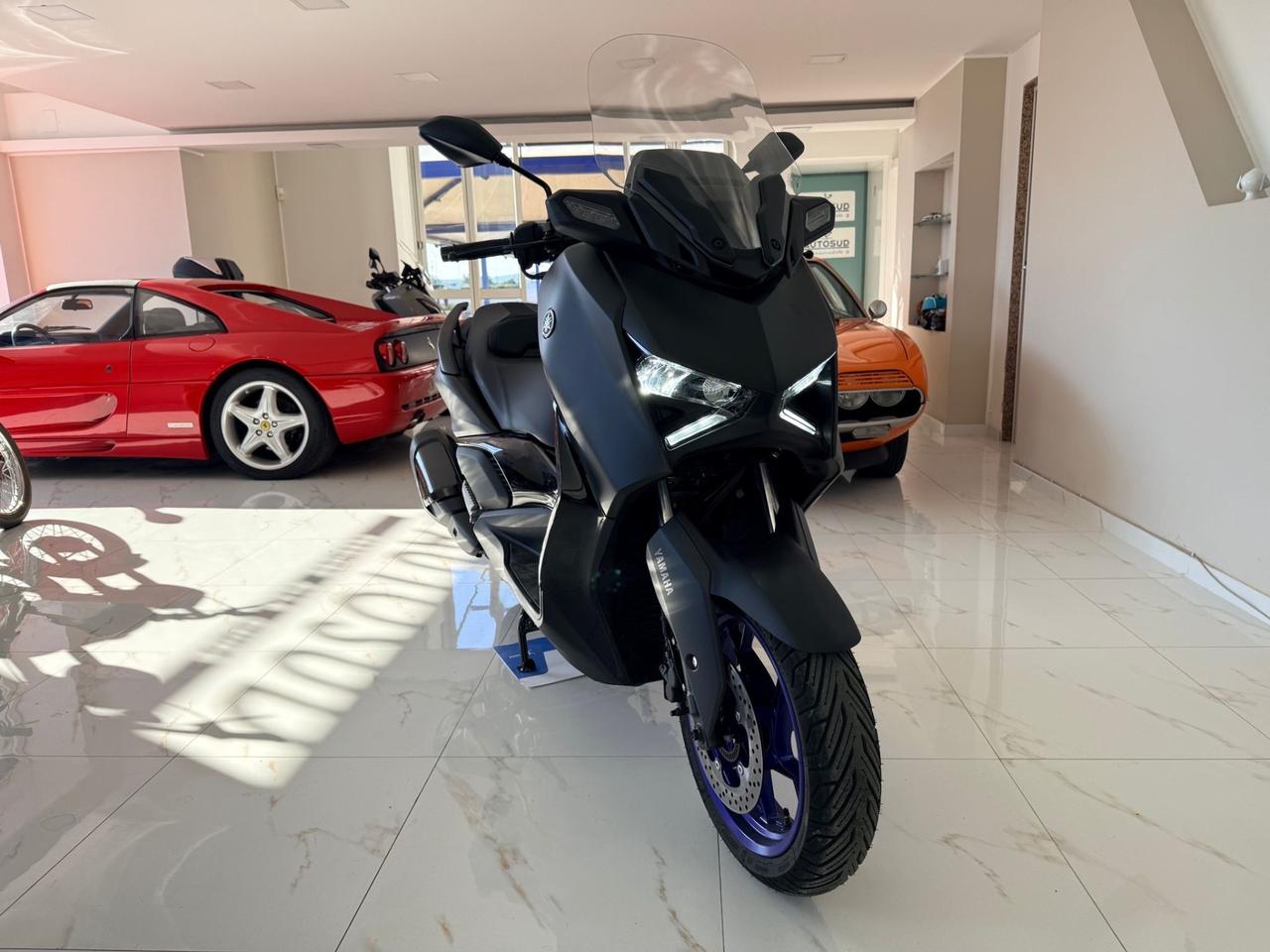 Yamaha X-Max 300