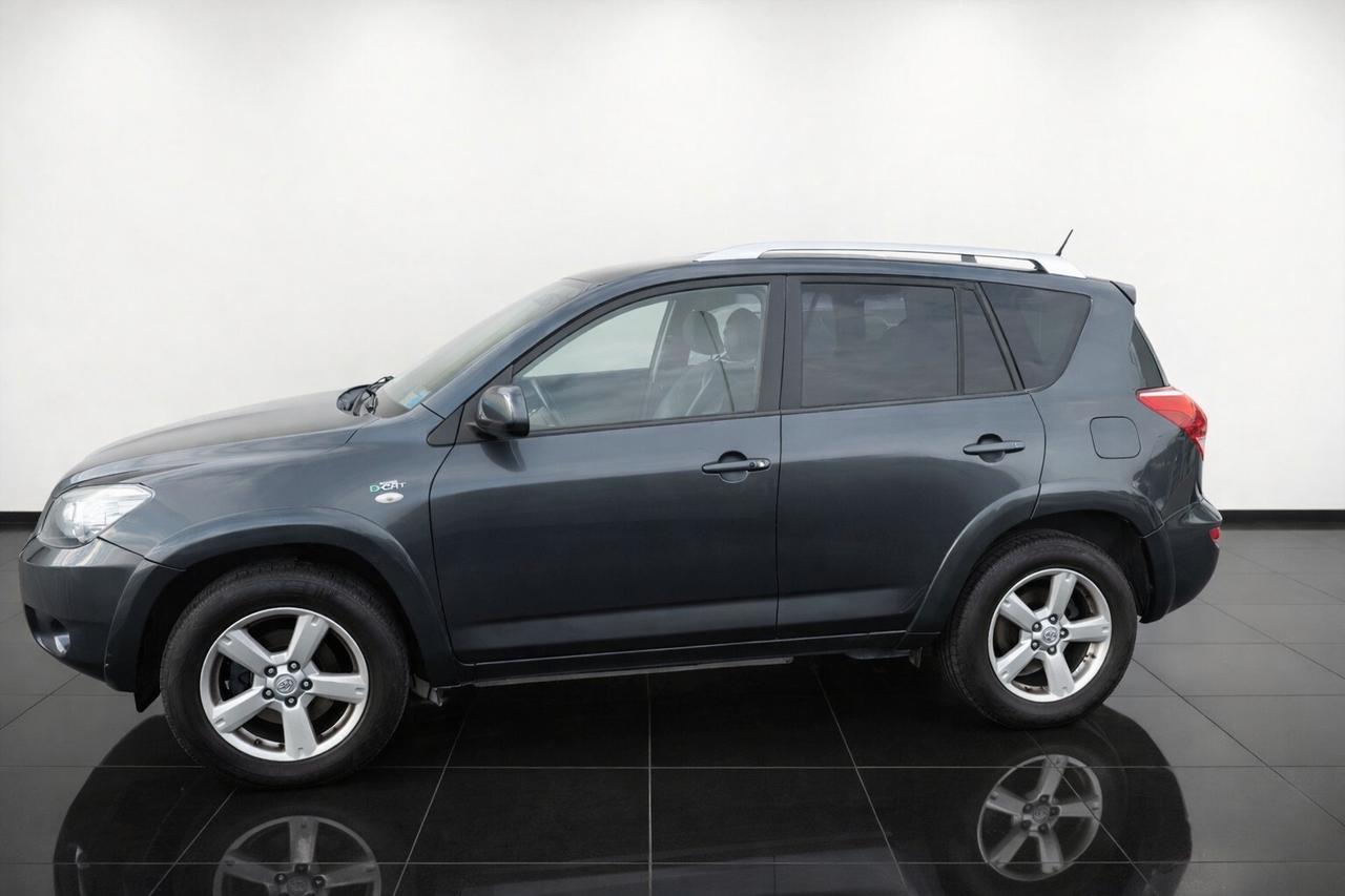 Toyota RAV 4 2.2 D-4D 177 CV 4x4 Luxury MOTORE RIFATTO