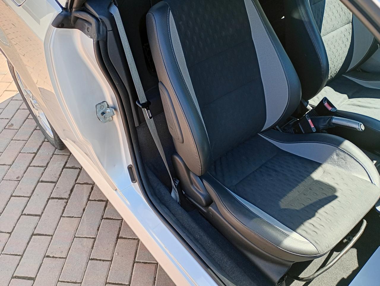 Opel Tigra TwinTop 1.4 16V Sport
