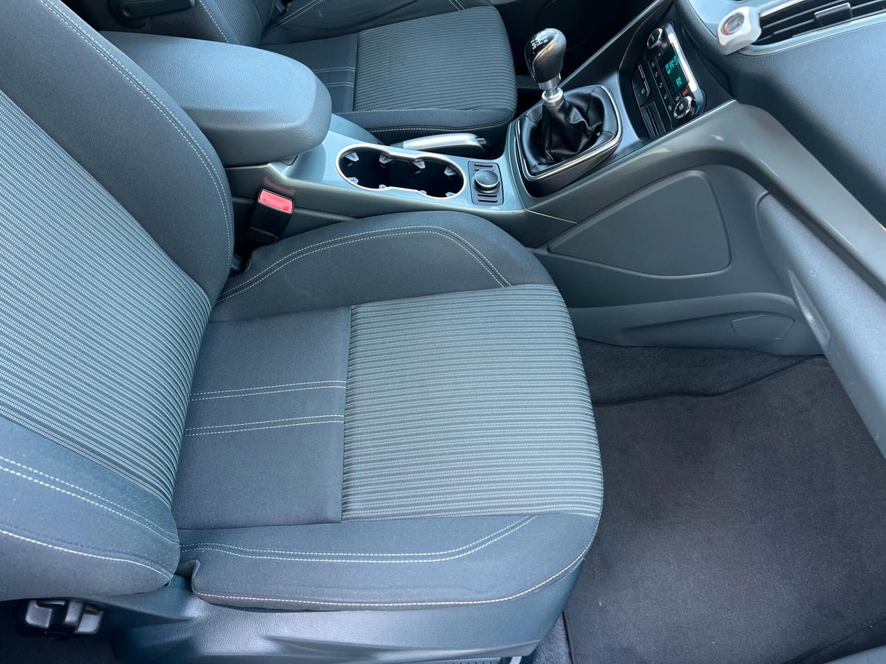 Ford C-Max 1..6 Titanium/UNICO PROP.