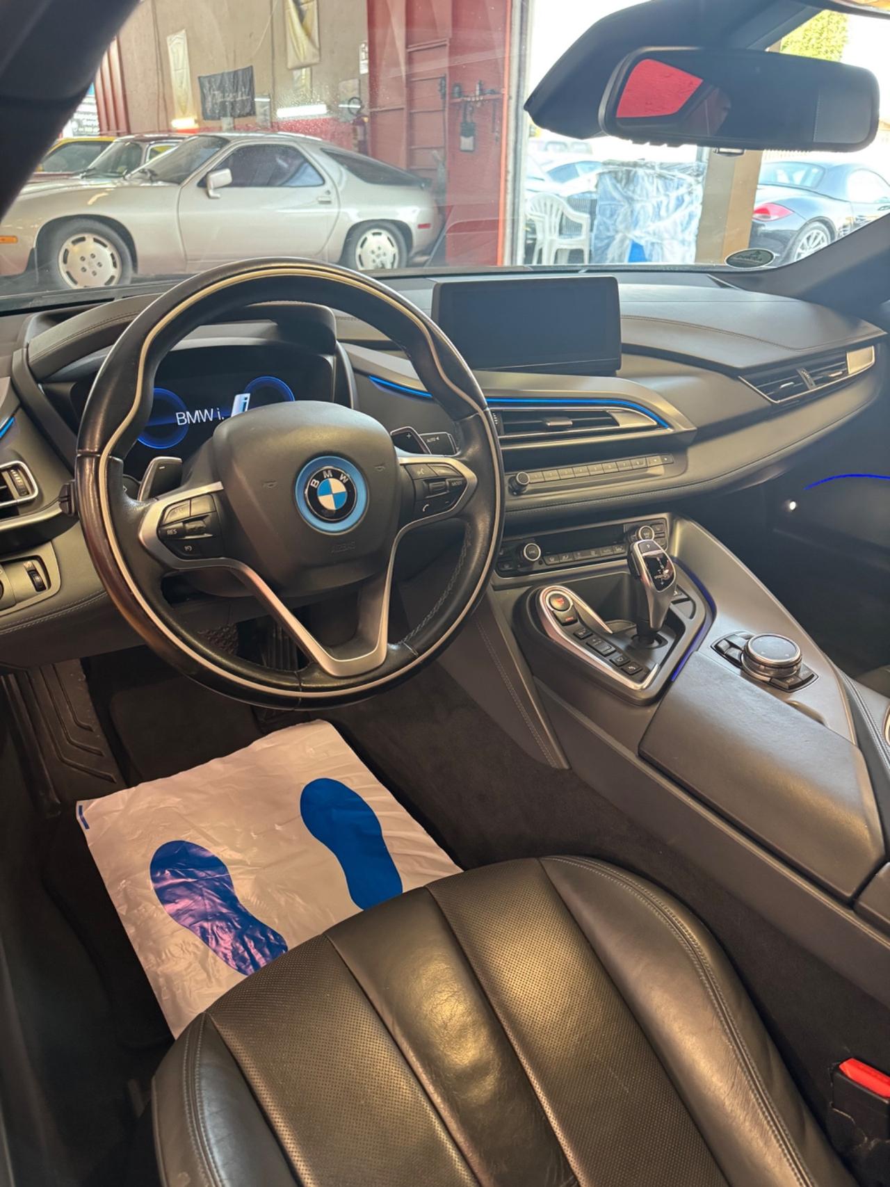 Bmw i8 ufficiale BMW PERMUTE