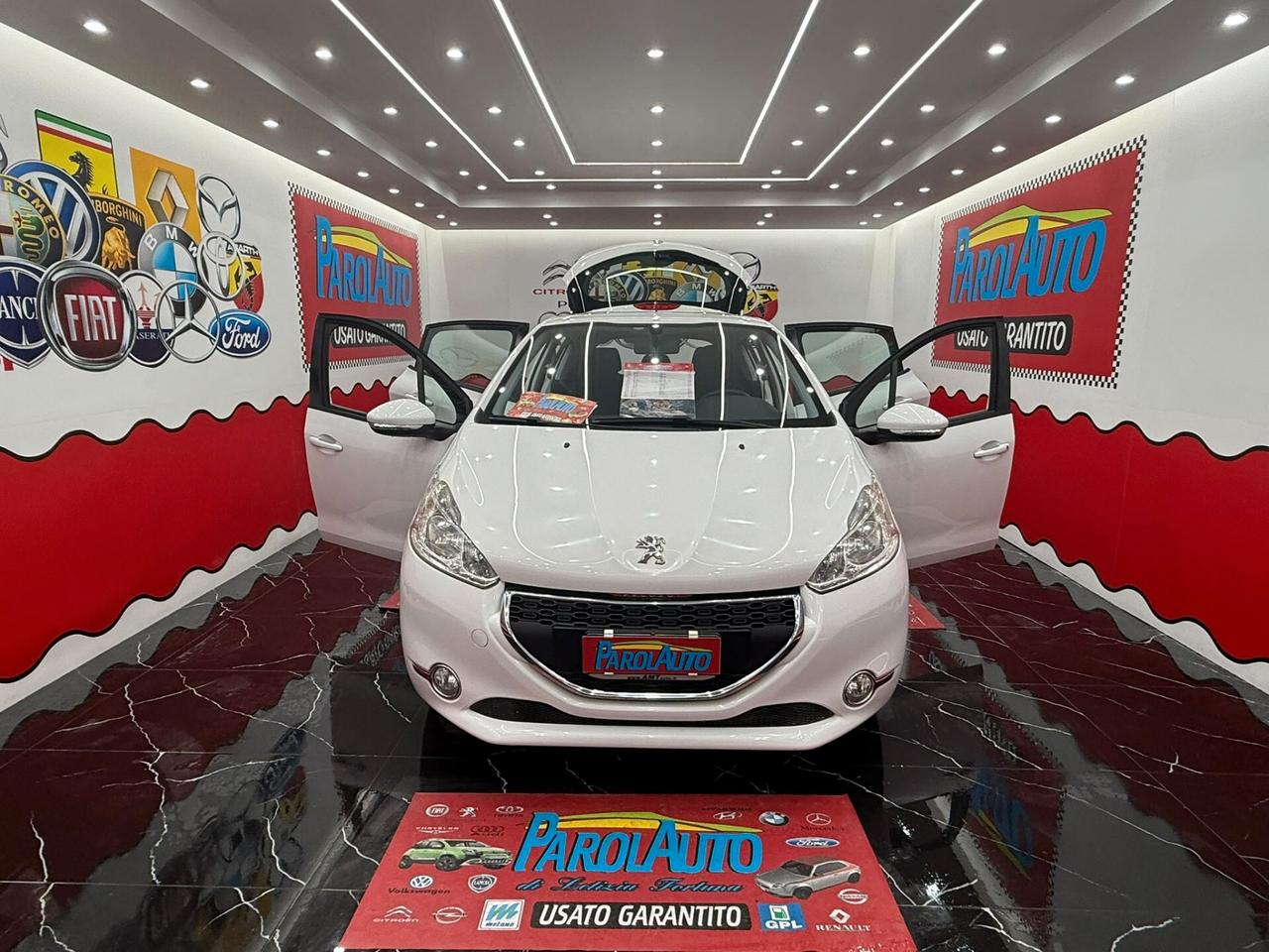 Peugeot 208 1.0 VTi 68cv Puretech - 2013