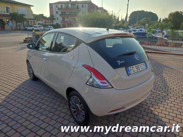 LANCIA Ypsilon 1.2 69 CV 5 porte Platinum