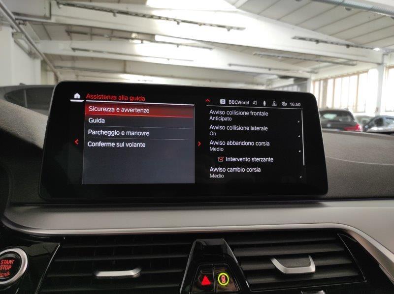 BMW Serie 5(G30/31/F90) - 520d 48V Business