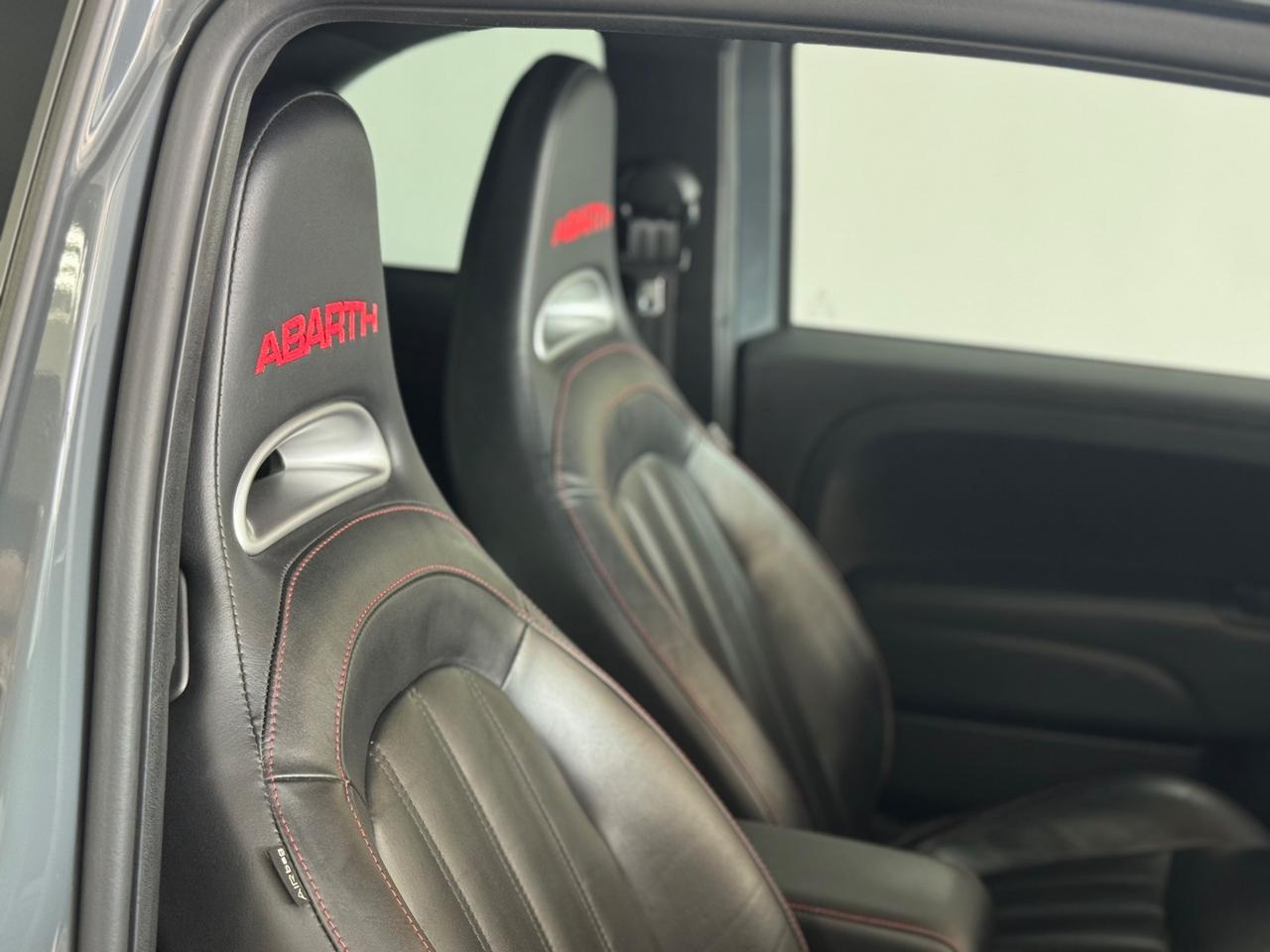 Abarth 695 1.4 Turbo T-Jet XSR Yamaha Limited Edition