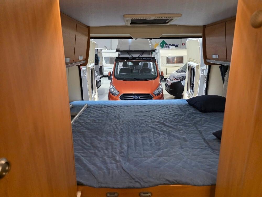 CAMPER VAN ROLLER TEAM LIVINGSTONE