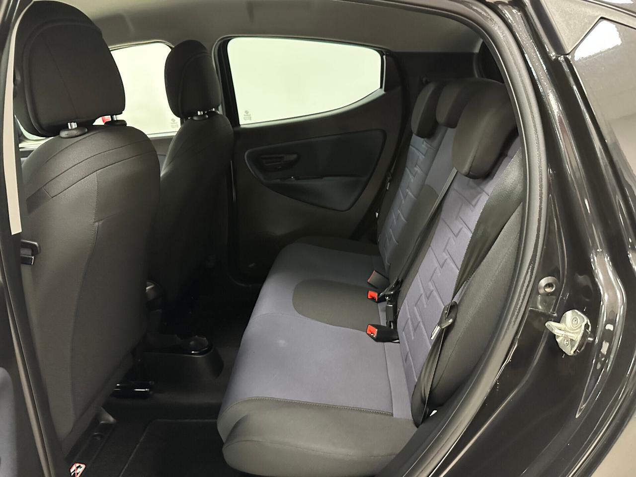 Lancia Ypsilon 1.0 FireFly Hybrid Gold Plus - 2023