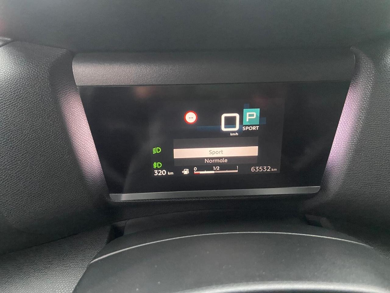 Citroen C4 BlueHDi 130 S&S EAT8 Shine